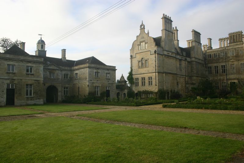 /uploads/image/present/East Courtyard with Stable Block.JPG